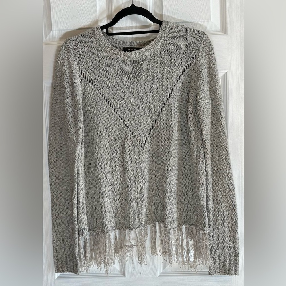 MISS ME Gray Pull-over Women's Sz 6 Sweater w/Fringed Hem